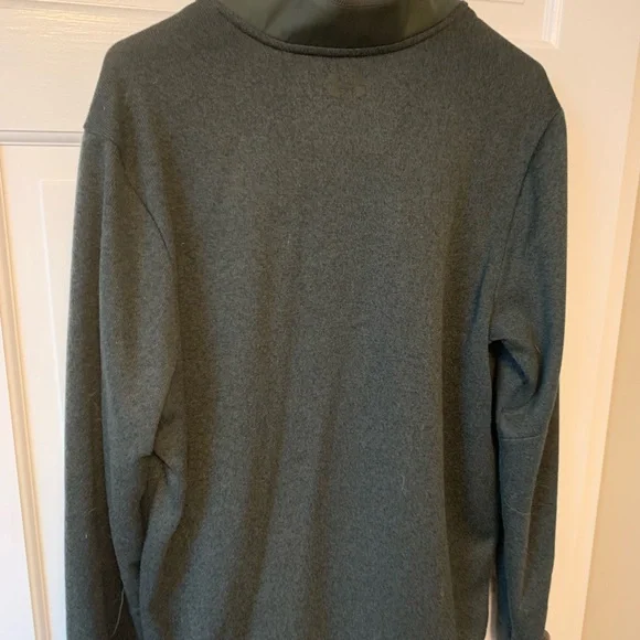 Under Armour Pullover - Picture 5 of 5